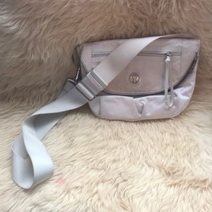 White lululemon purse!